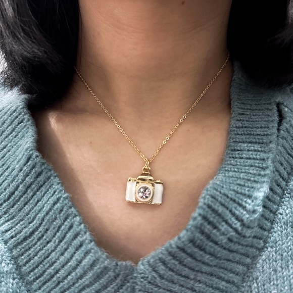 Camera necklace - Picture 5 of 5